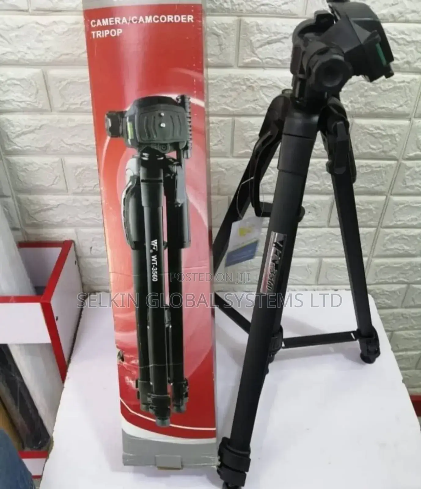 WEIFENG WT-3560 Tripod for SLR Camera DV Professional Stand