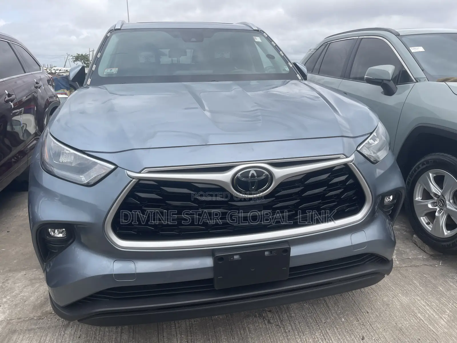 Toyota Highlander Limited 2021 Blue