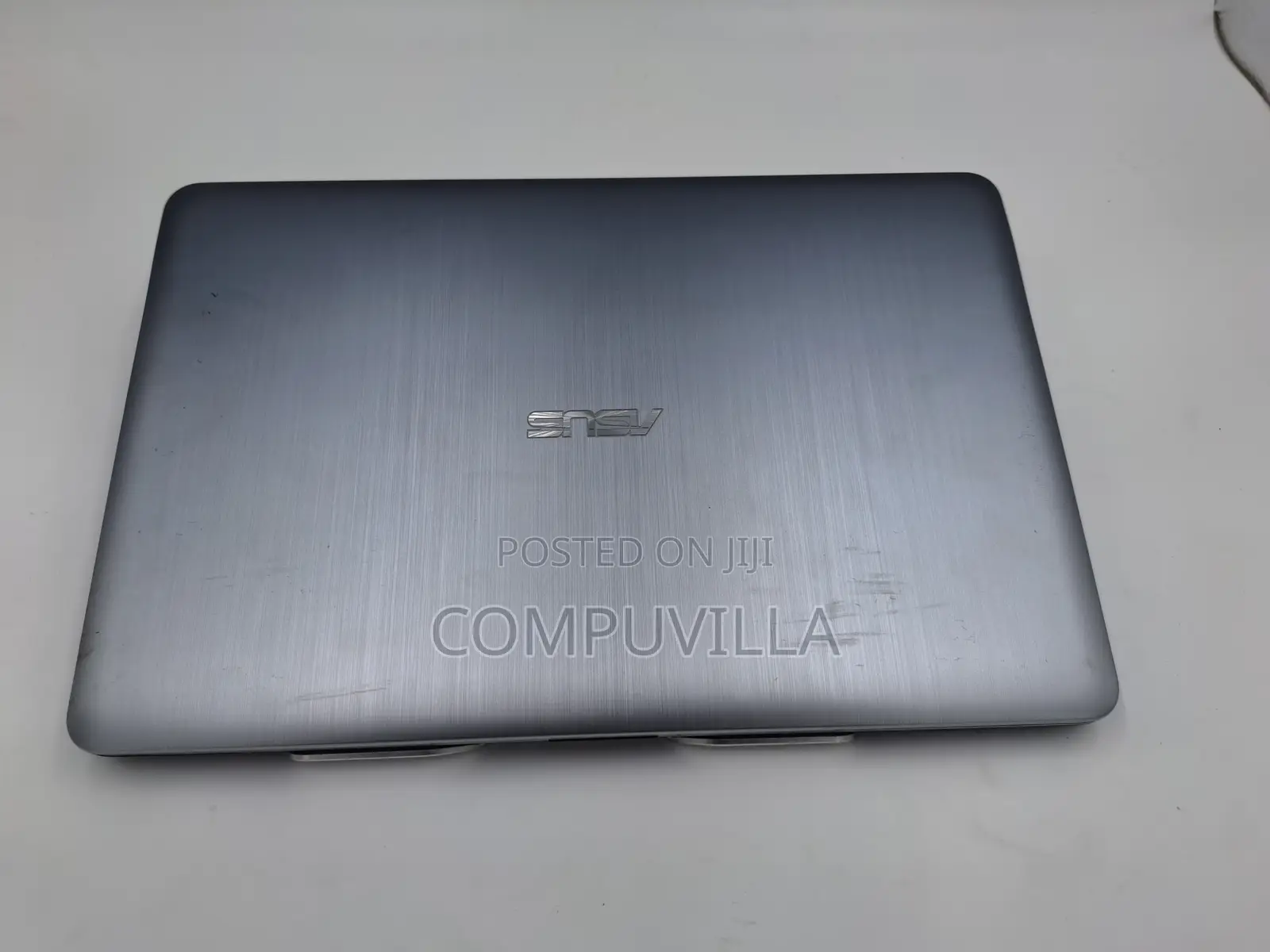 Laptop Asus VivoBook X540SA 8GB Intel Core I3 HDD 350GB