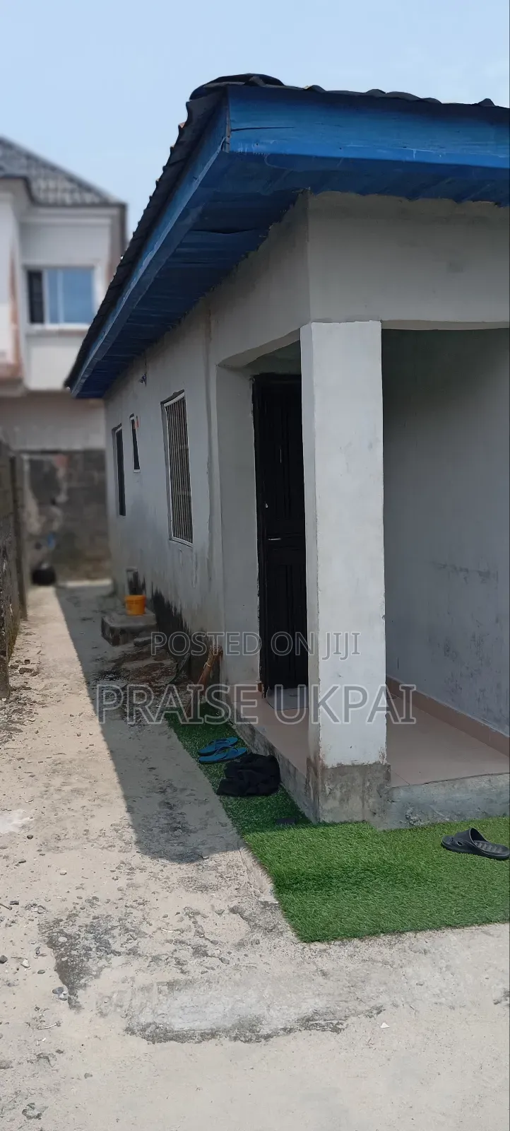 Furnished 5bdrm Block of Flats in Adeba, Lakowe for sale