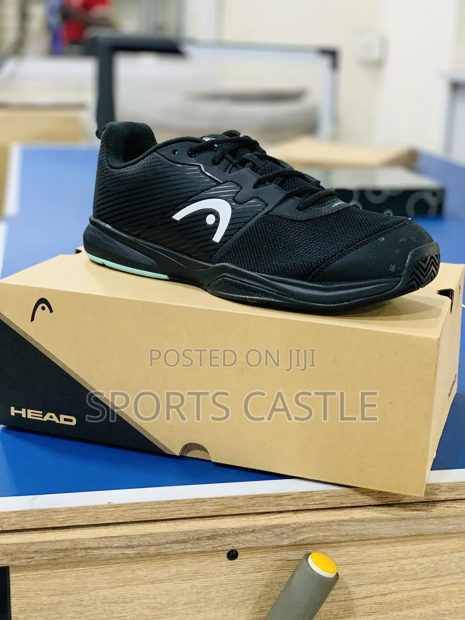 Tennis Shoe
