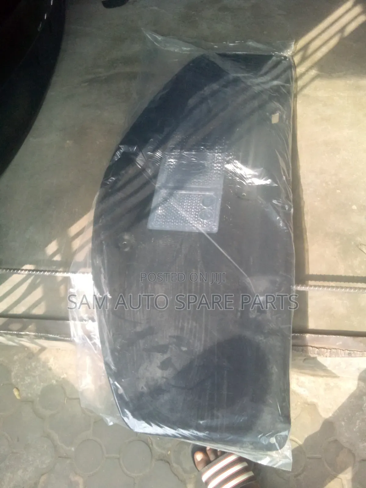 Toyota Camry 012 Bonnet Mat