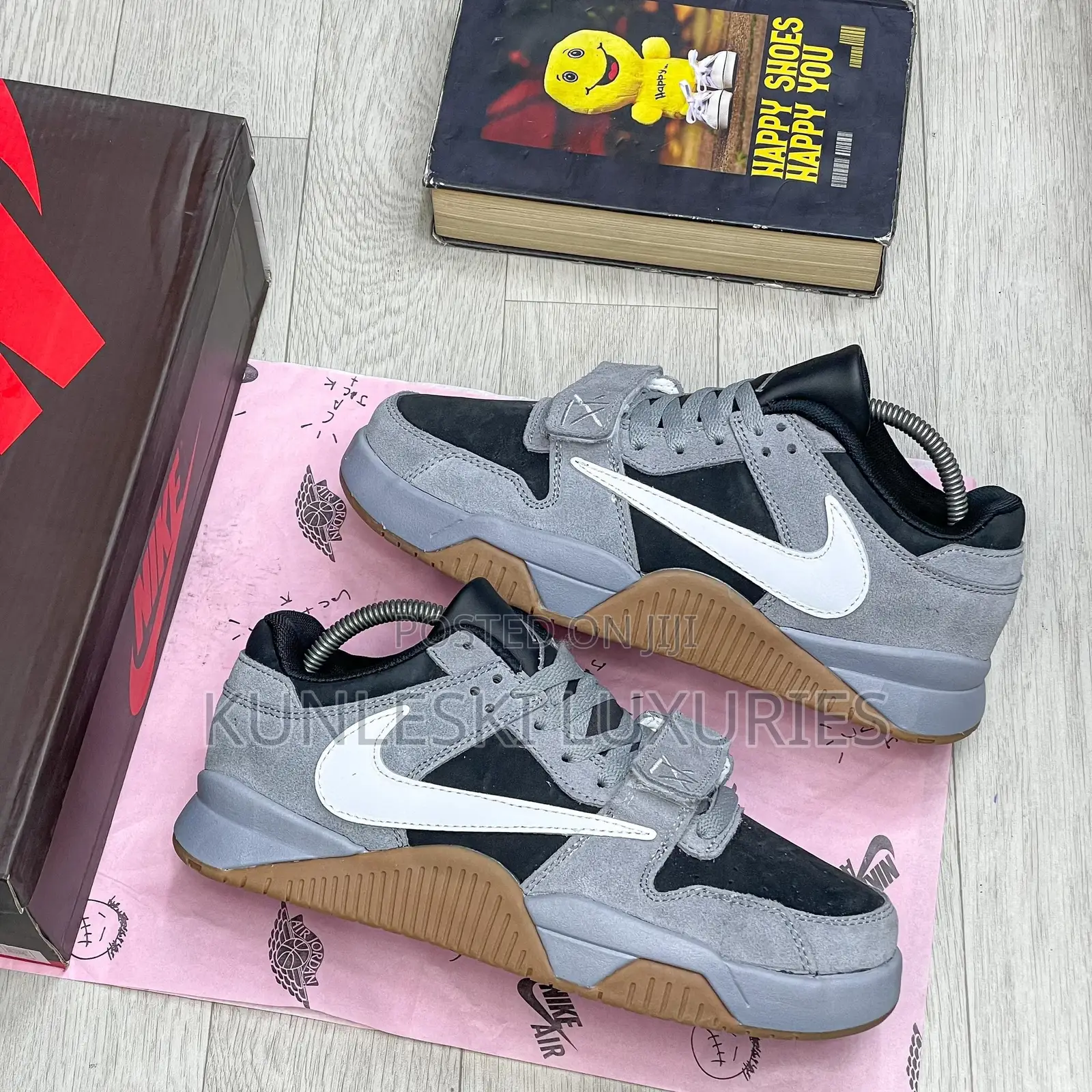 Original Travis Scott X Jordan Jumpman Cut the Check Sneaker