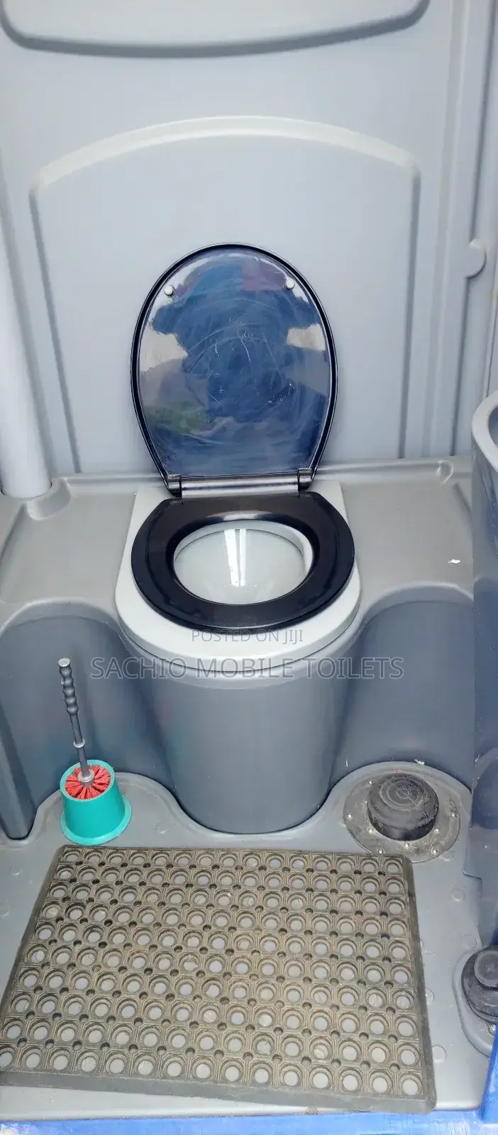 Clean Fresh Mobile Toilets