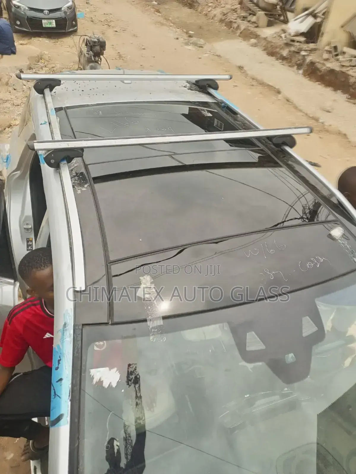 We Deliver and Install All Kinds of Mercedes Pano Roof Gle