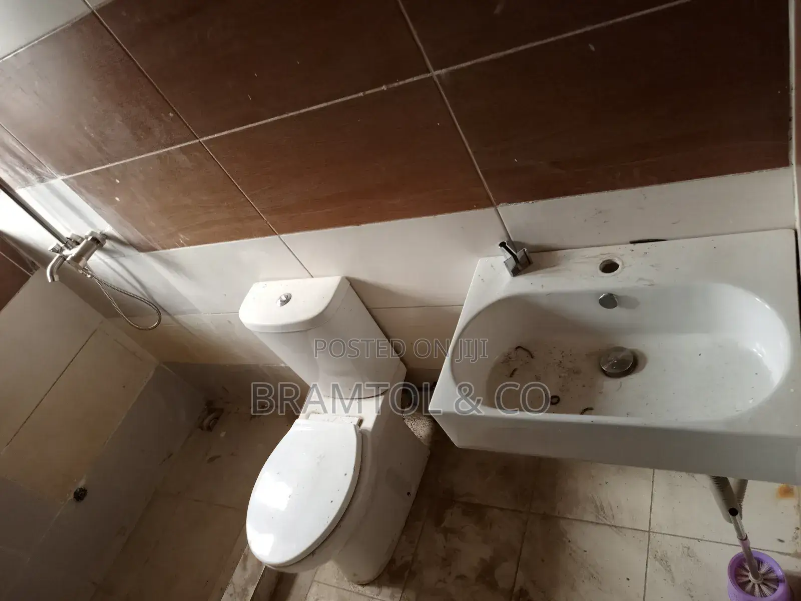 1bdrm Block of Flats in Life Camp for rent