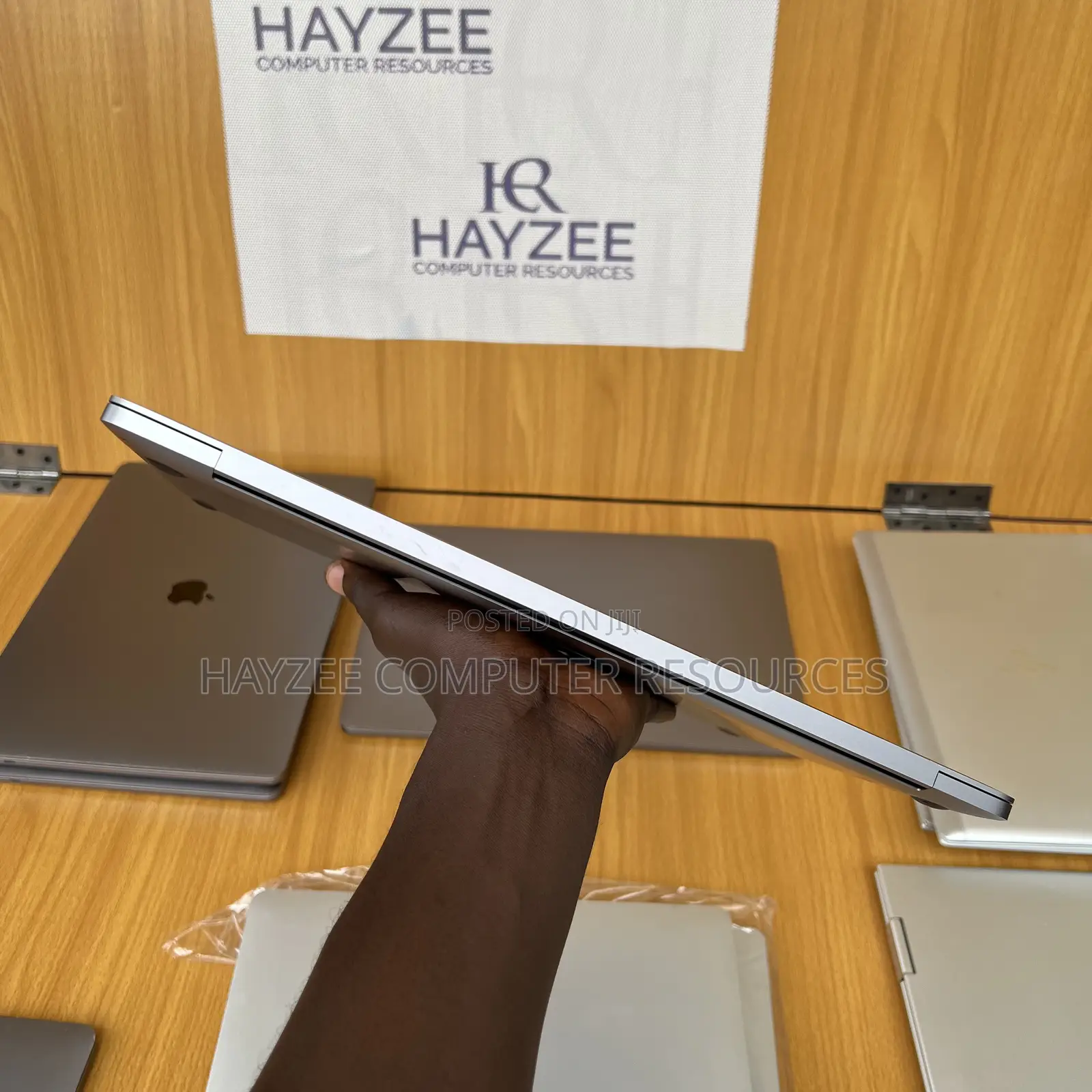 Laptop Apple MacBook Pro 2019 16GB Intel Core I7 SSD 512GB