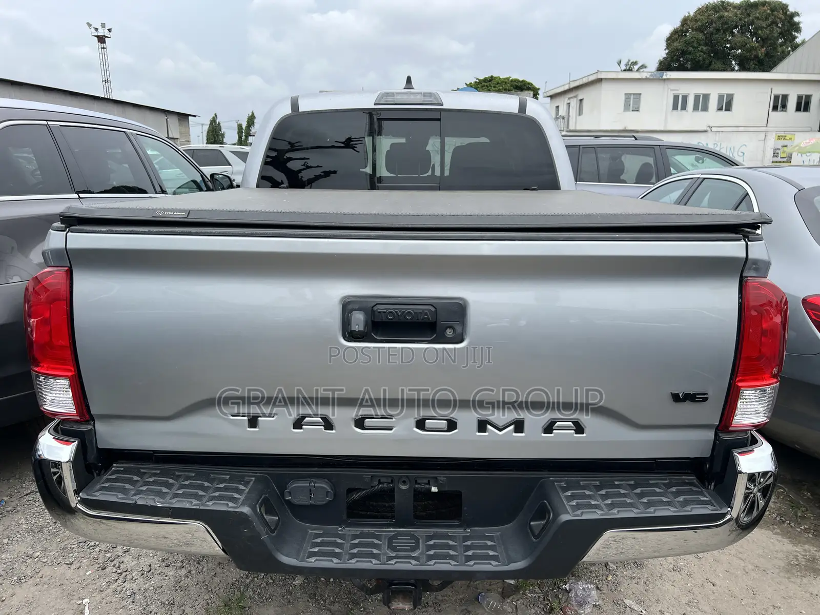 Toyota Tacoma 2020 Silver