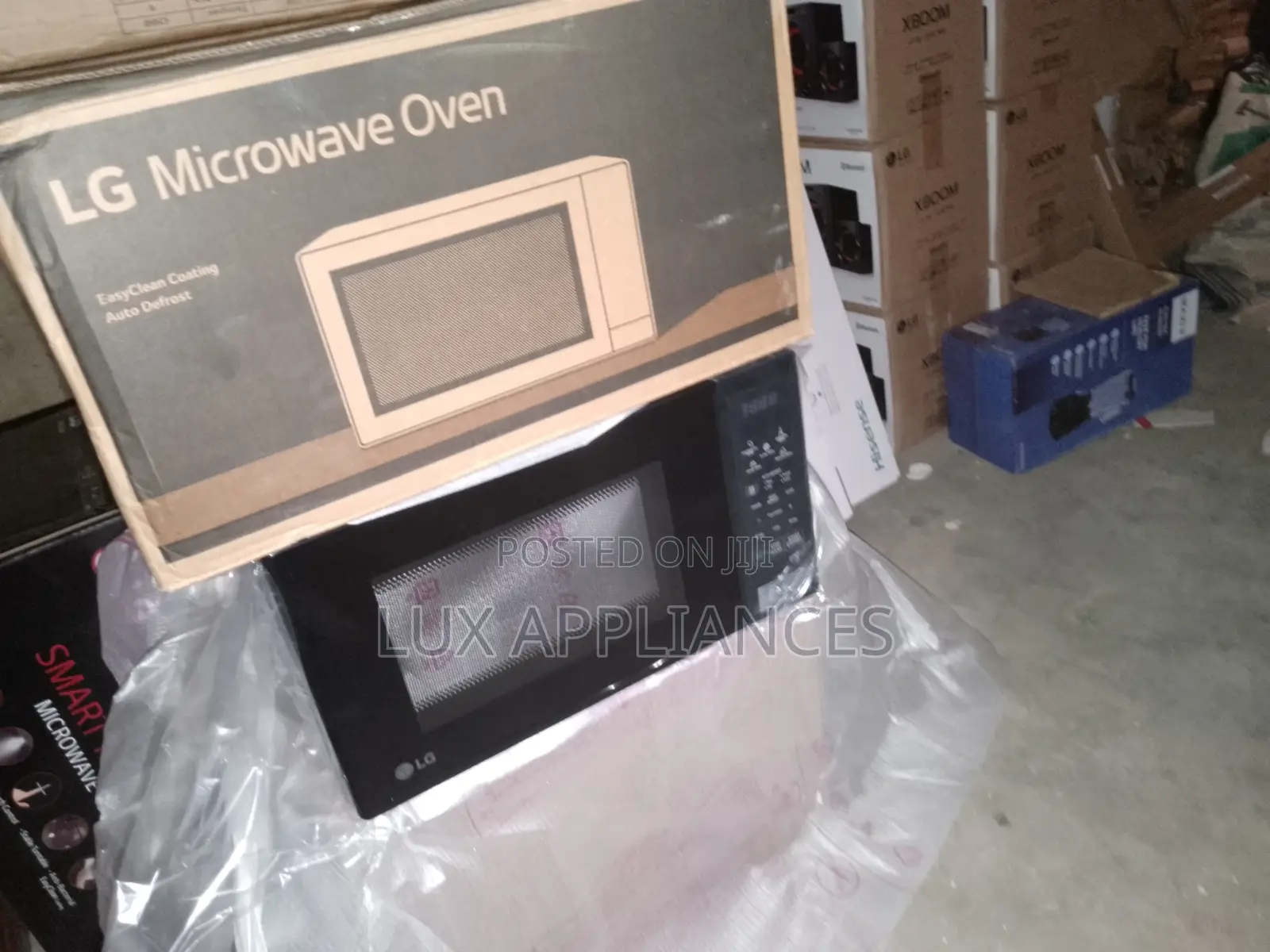 The Brand New Lg Black Microwave ''Mwo2044''