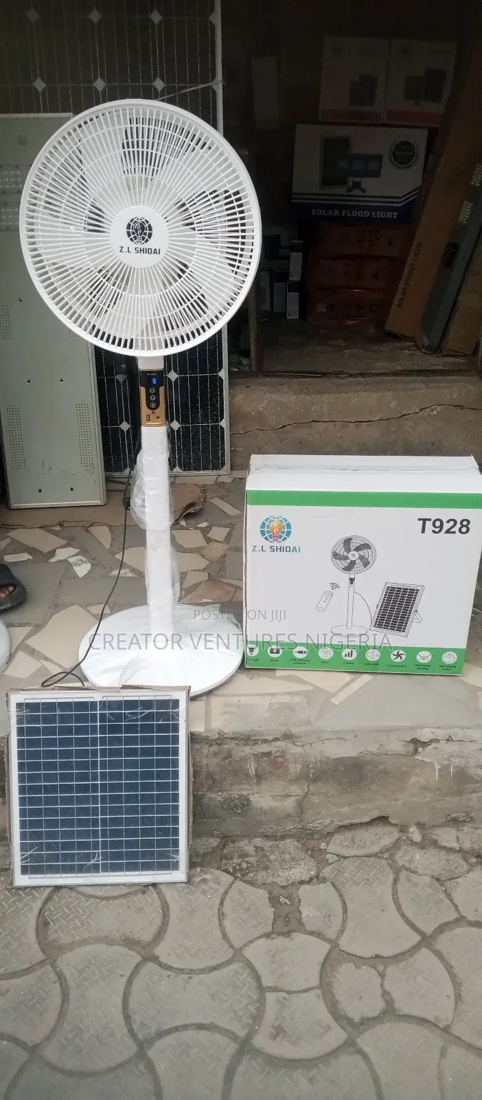 Dc/Ac Oscillation Solar Rechargable Standing Fan 18",Usb Pot