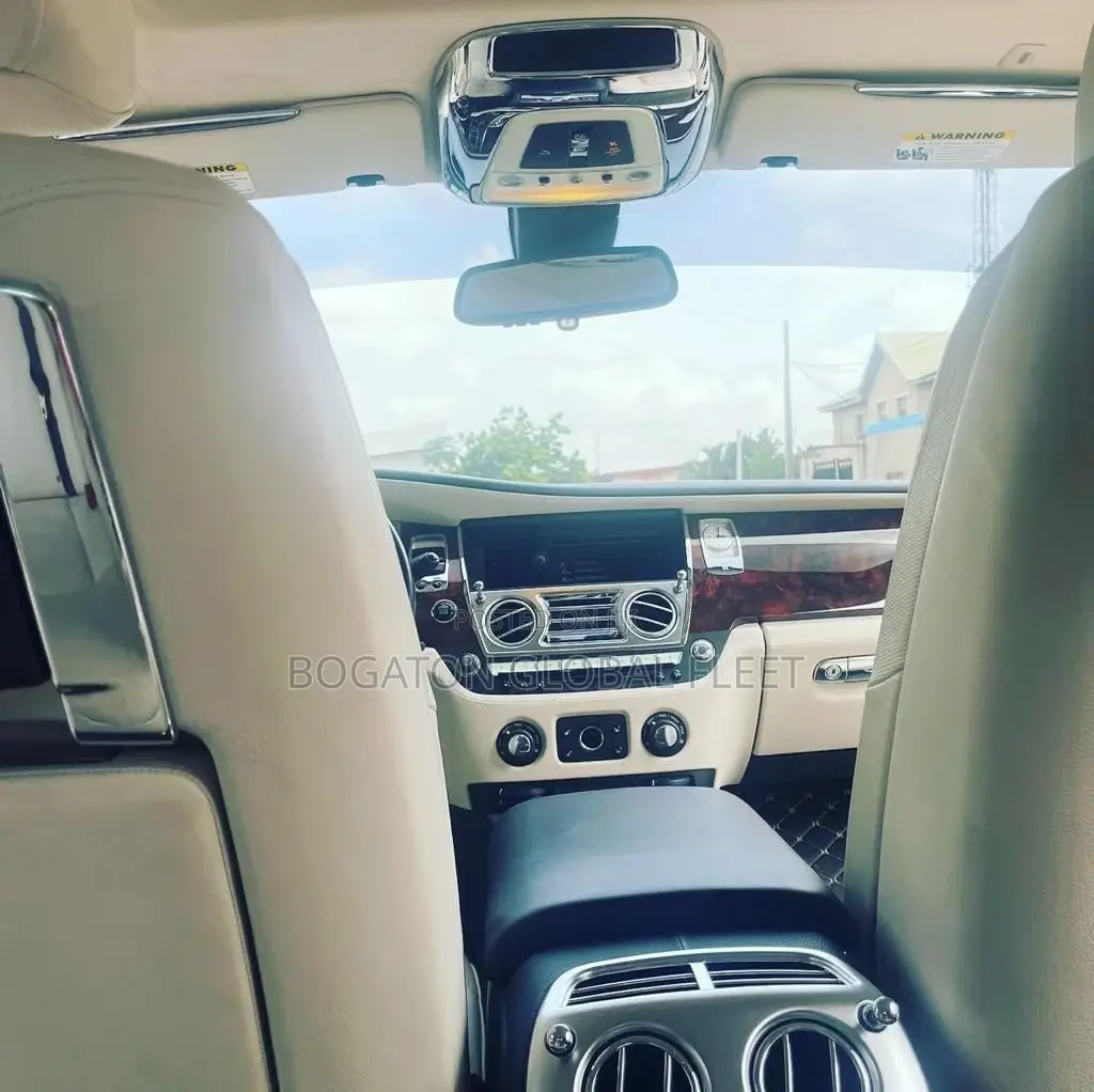 Sweet Rolls Royce for Rent
