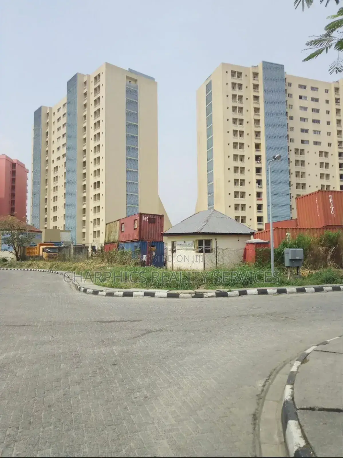 Furnished 3bdrm Apartment in Banana Island for rent