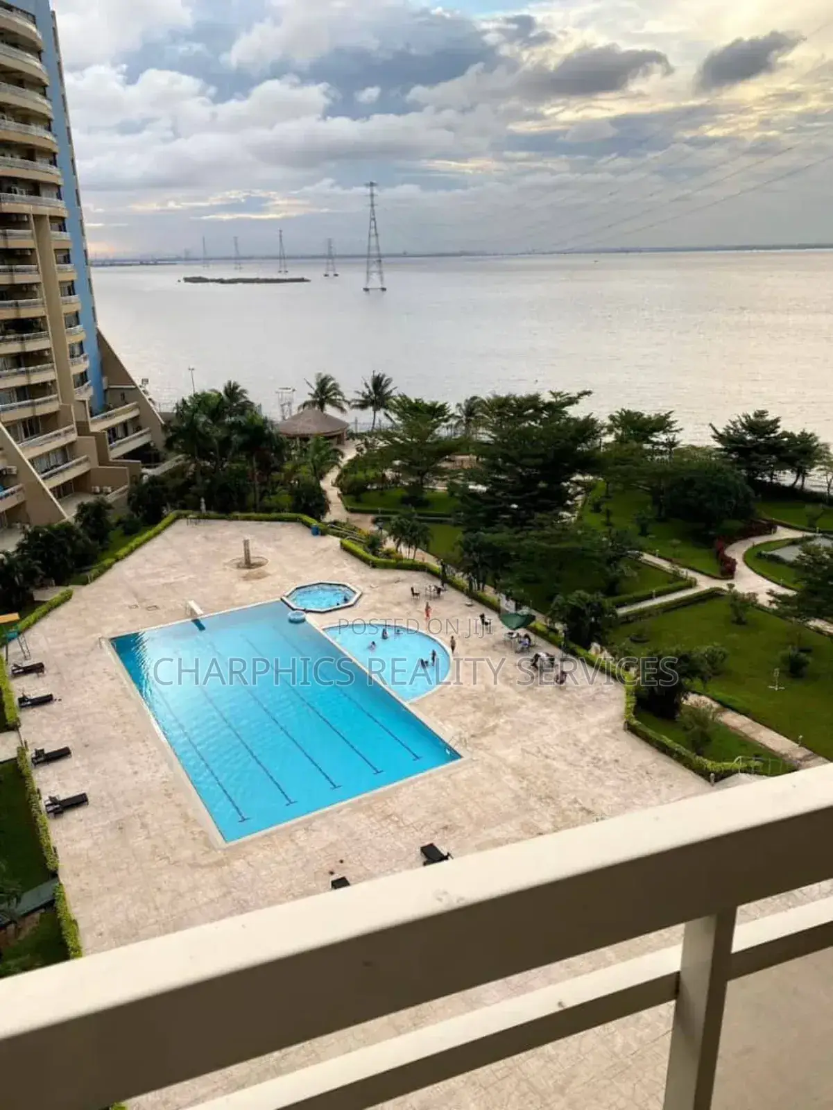 Furnished 3bdrm Apartment in Banana Island for rent