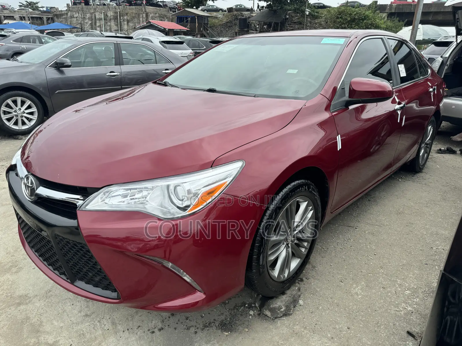 Toyota Camry 2016 Red