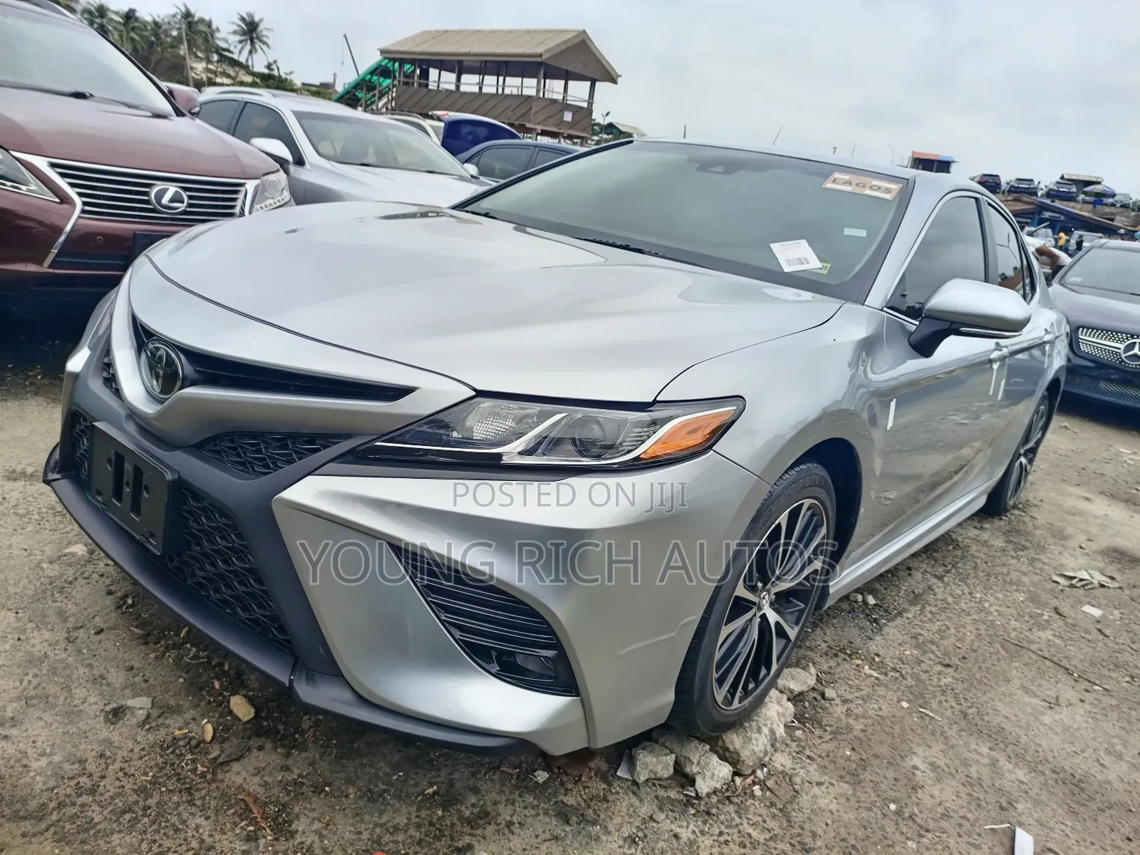 Toyota Camry 2018 Gray