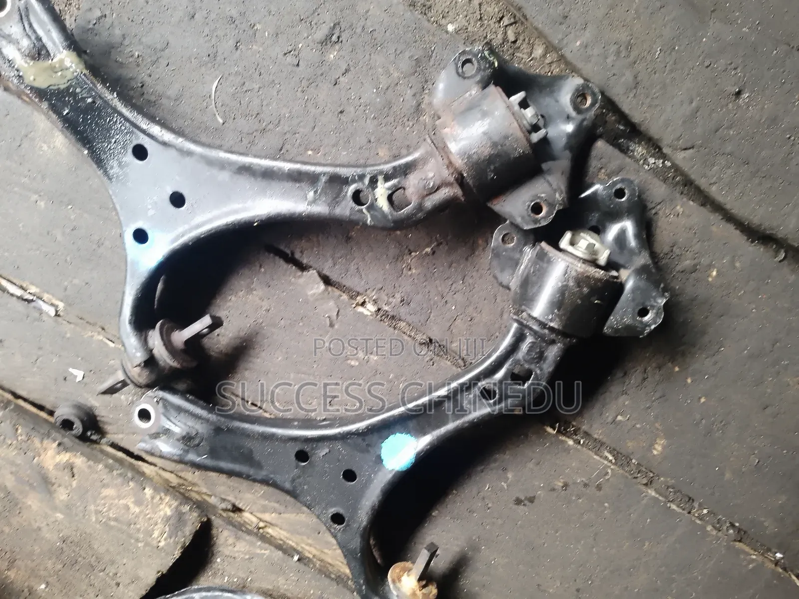 Tokunbo Front Lower Arm for Honda Accord 2015