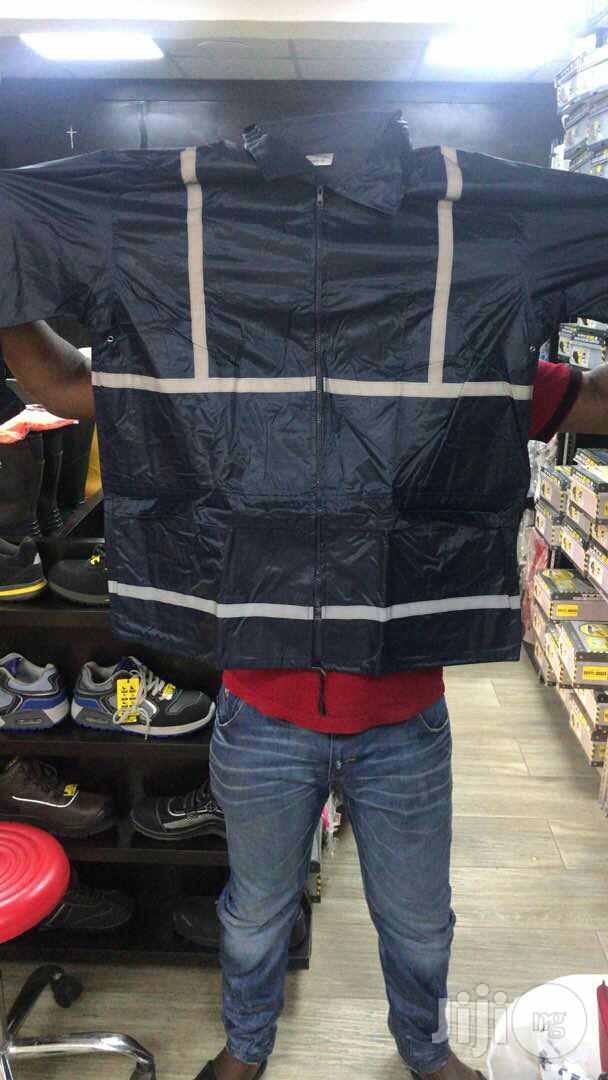Beta Safety Raincoat With Reflective(Up and Down)