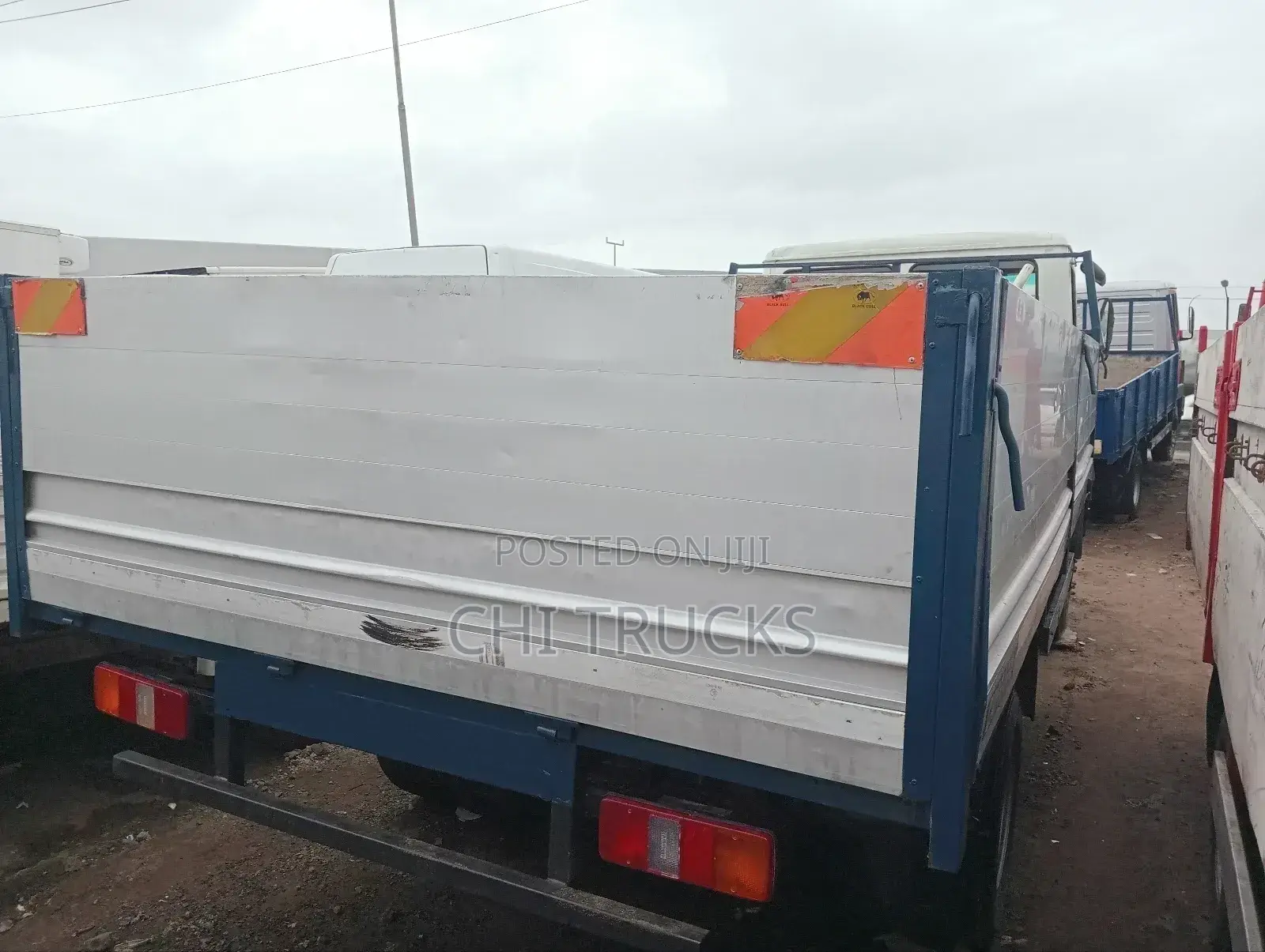 Mercedes Benz 814 Mini Truck 2002