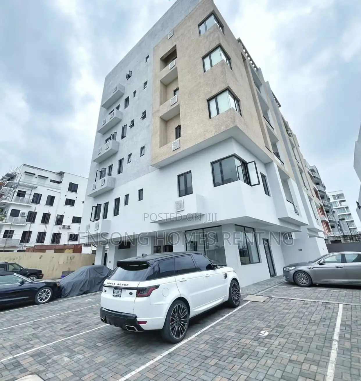 3bdrm Apartment in Banana Island for rent