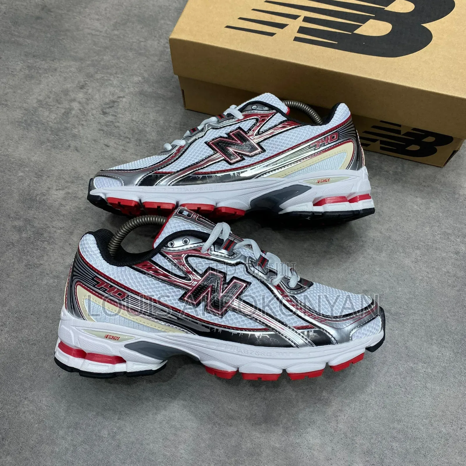 New Balance 740 Vintage White Sneakers