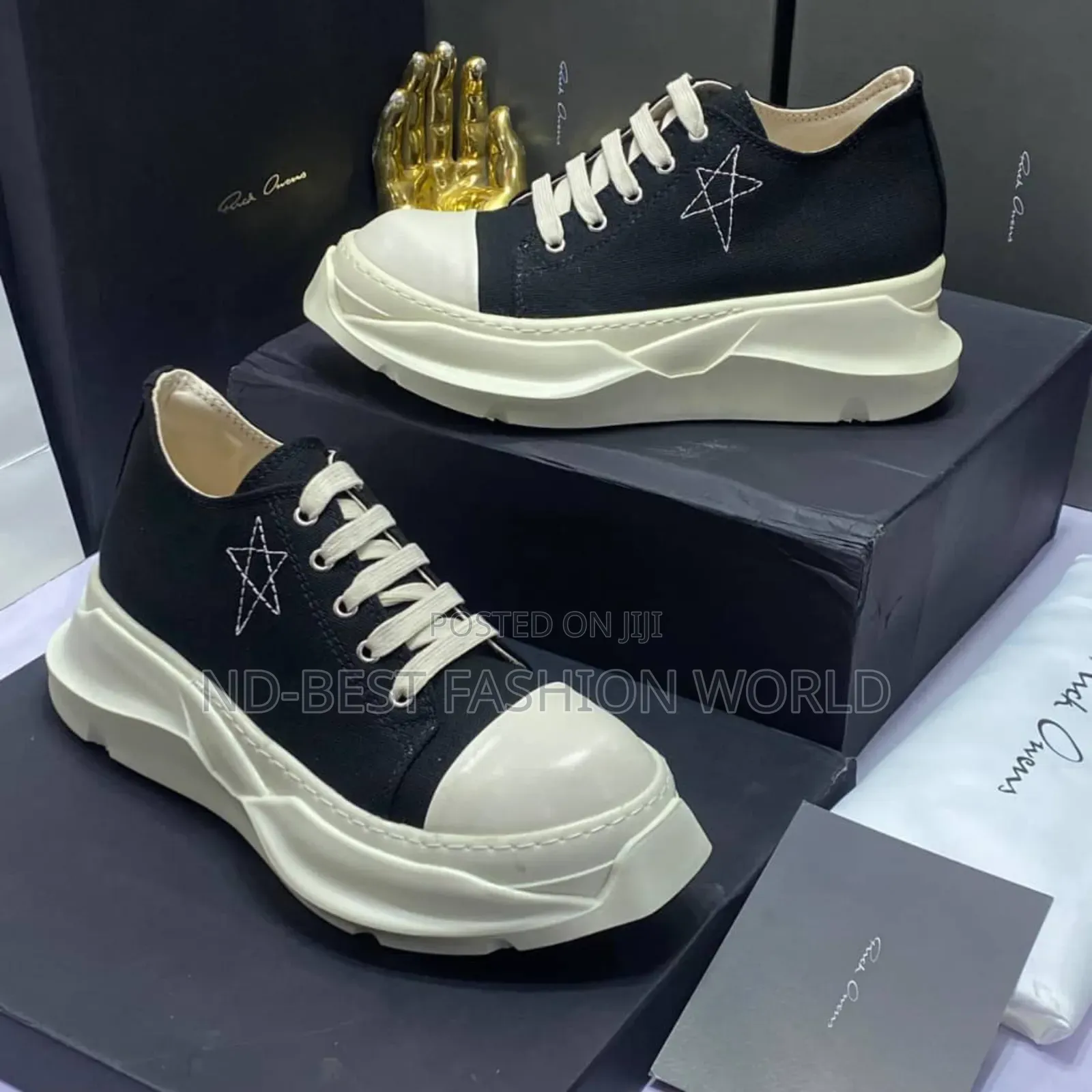 Pure Quality Sneakers
