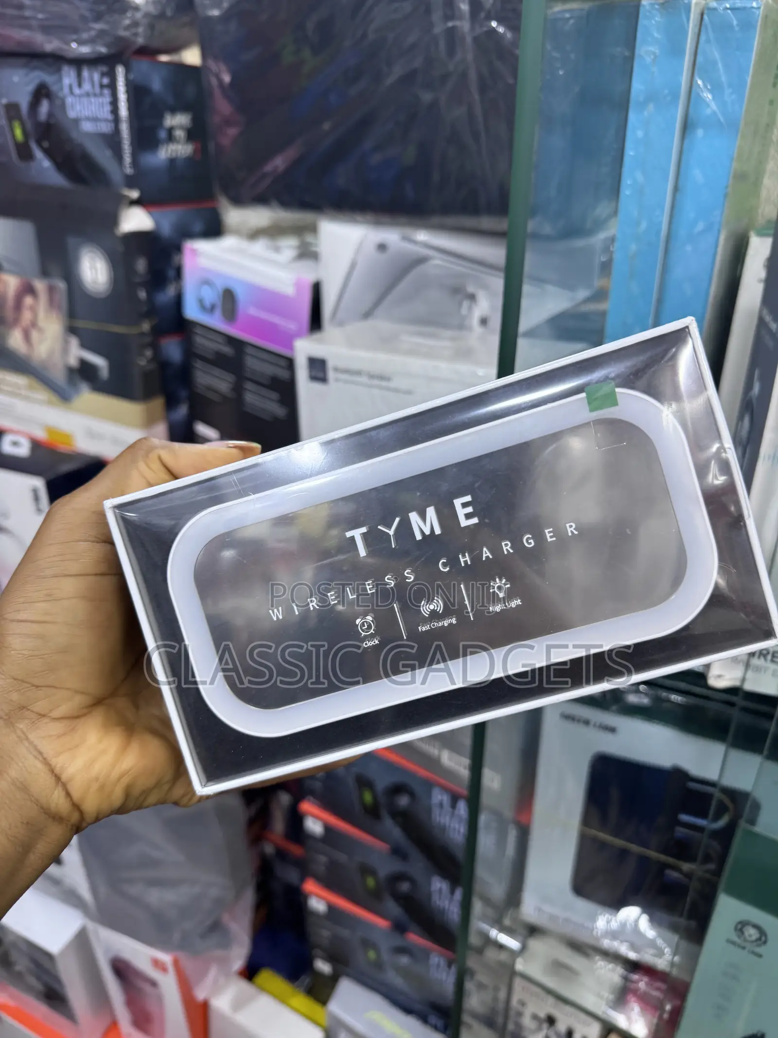Wiwu Wi-W015 15W Wireless Charger With Digital Alarm Clock