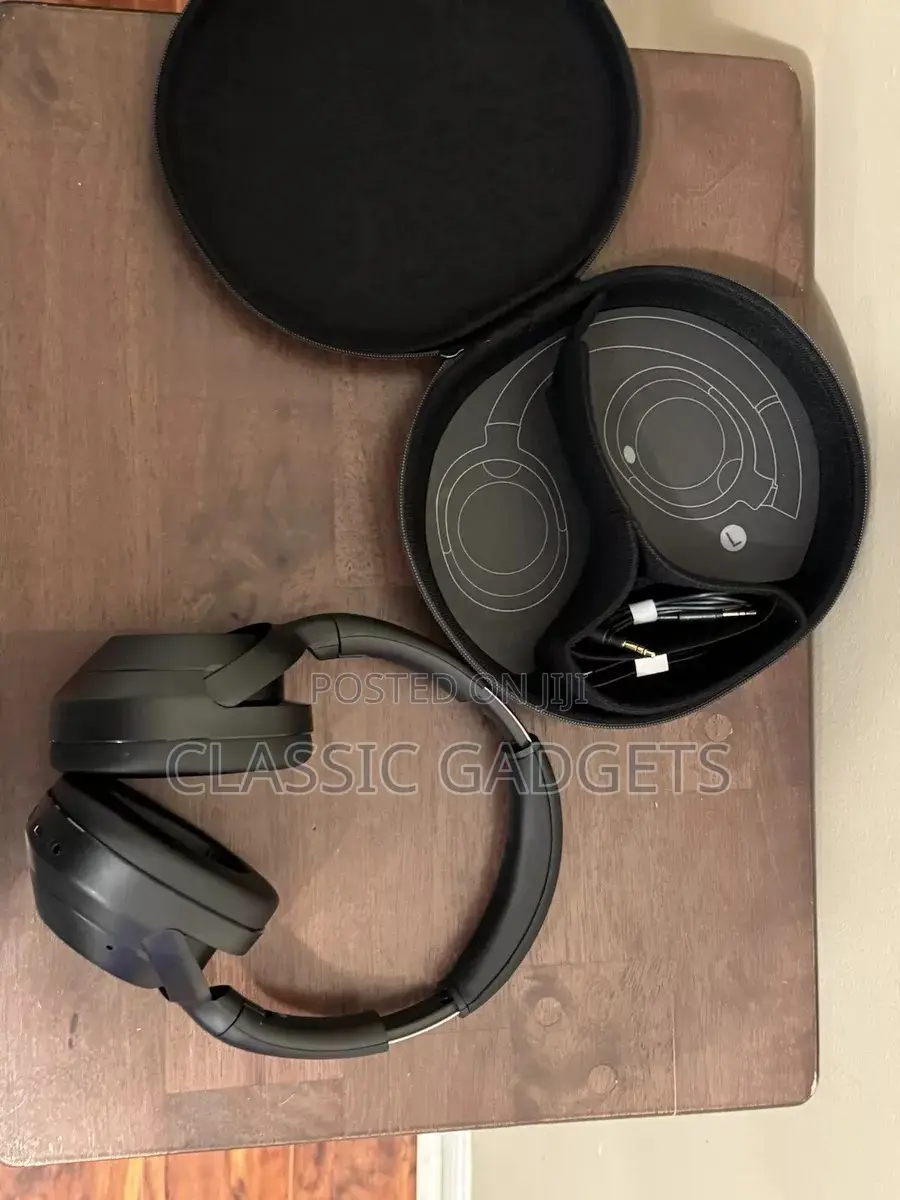Sony ULT WEAR 900N Wireless Noise Canceling Headphones