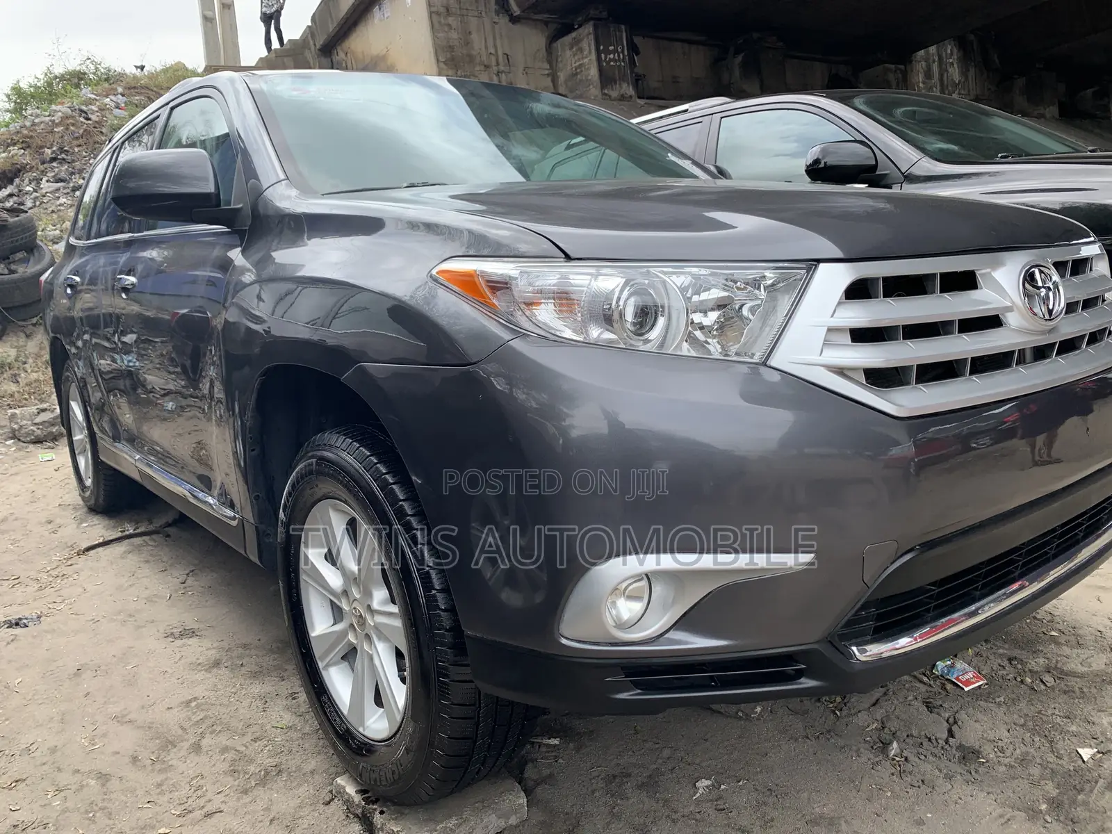 Toyota Highlander Limited 3.5l 4WD 2013 Gray