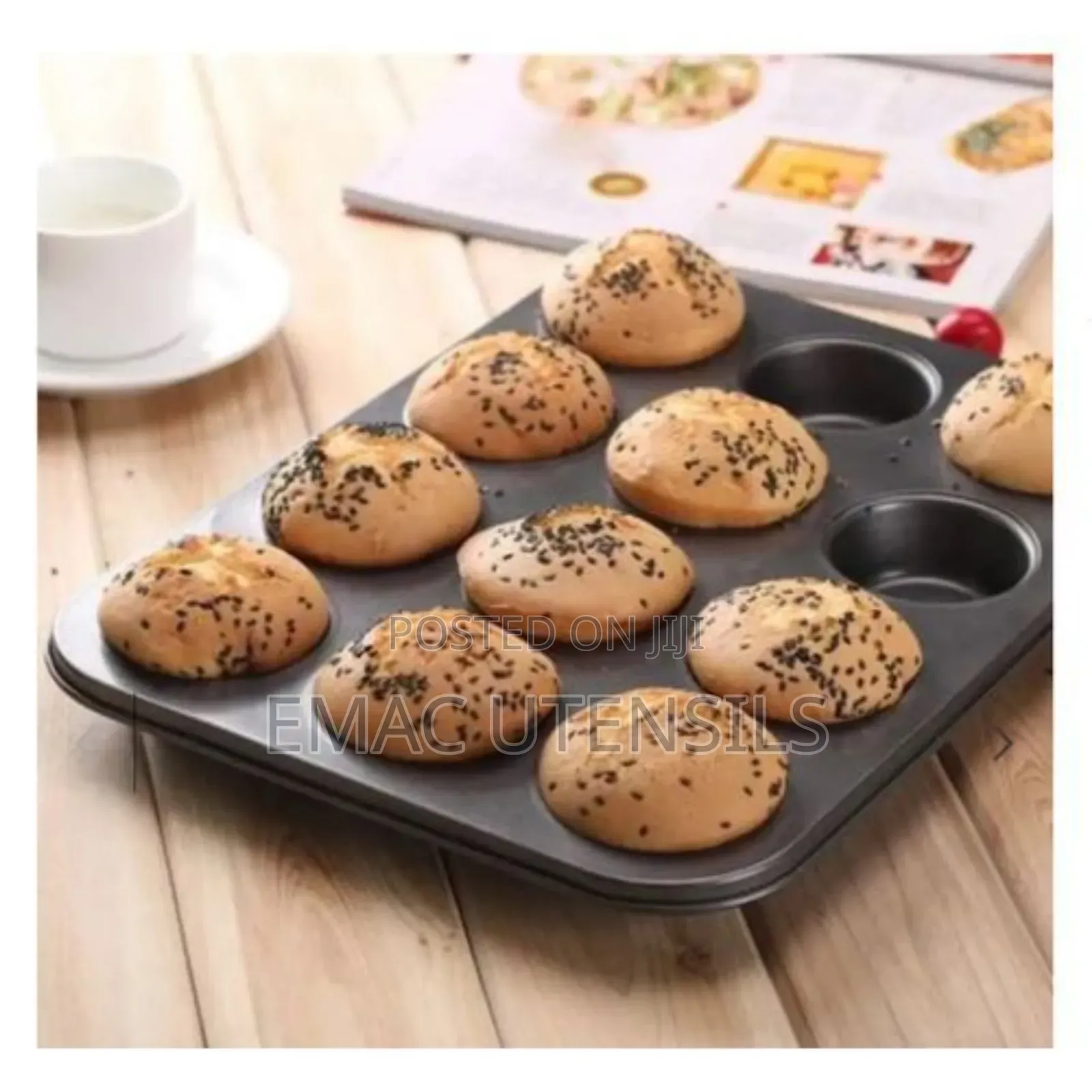 12 Cuphole Cake Pan