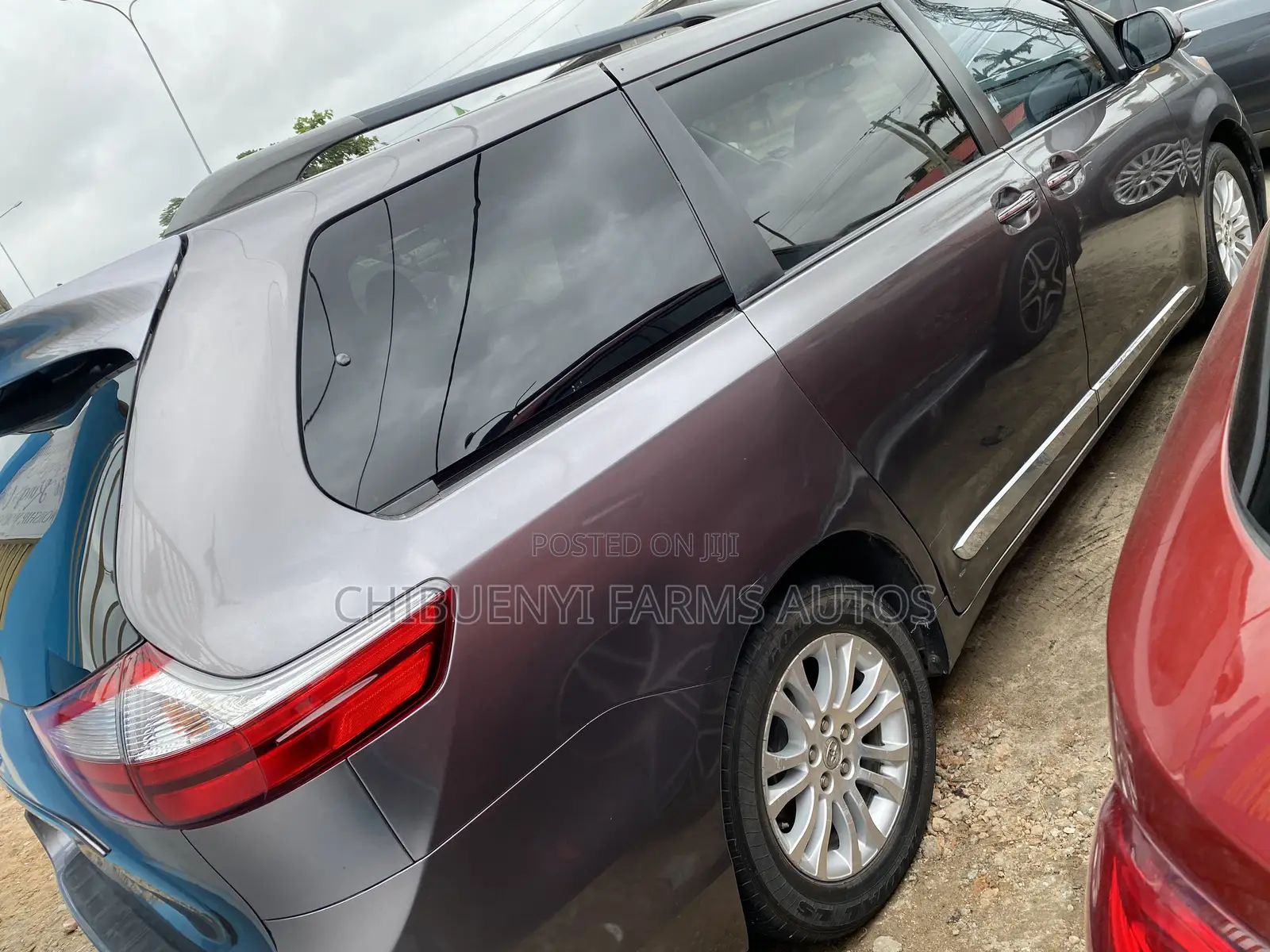 Toyota Sienna XLE 7 Passenger Auto Access Seat (3.5L 6cyl 6A) 2016 Gray