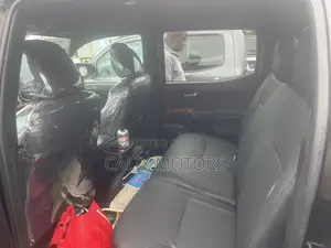 Toyota Tacoma 2018 Black