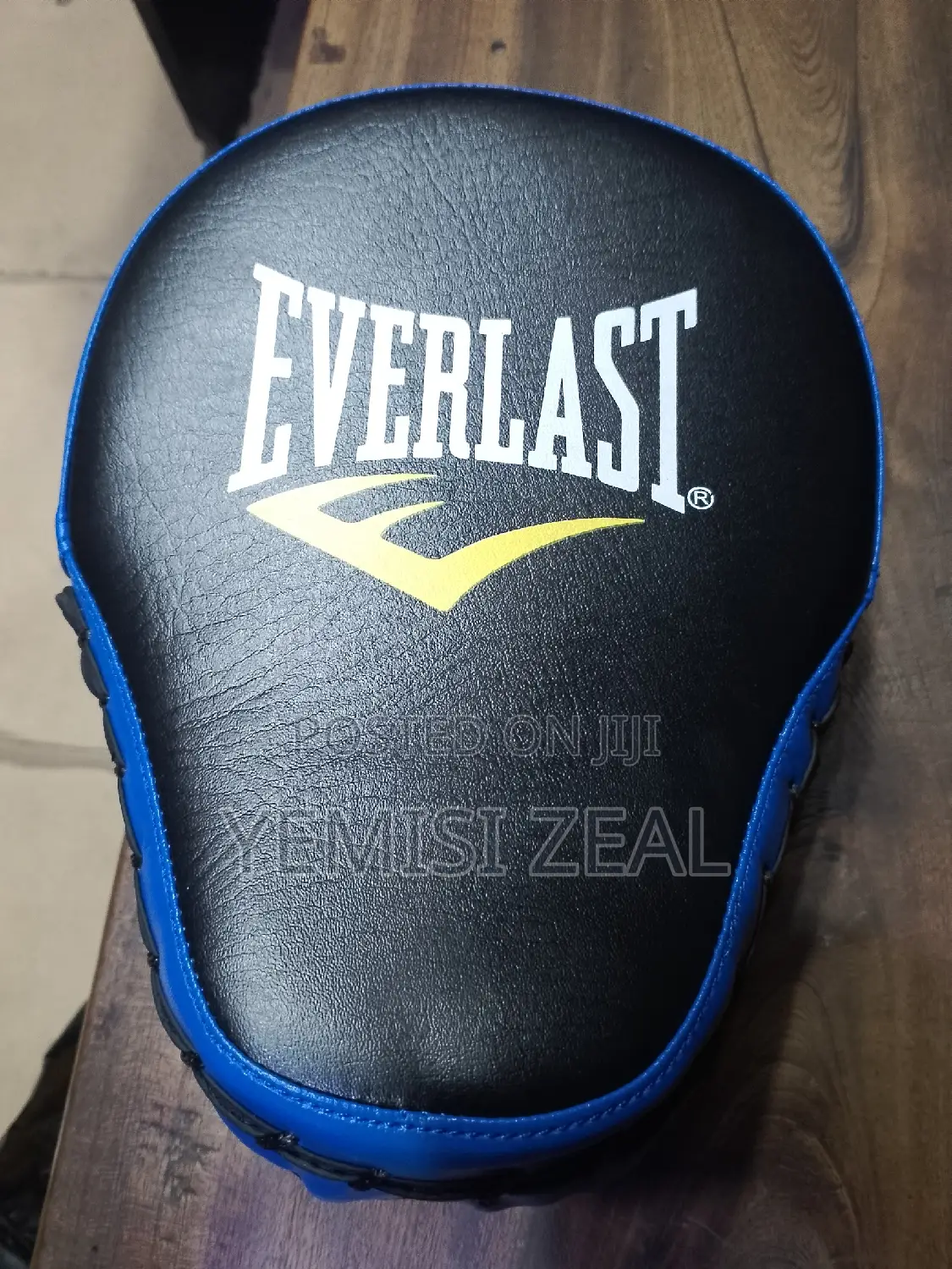 Everlast Coaches Pad