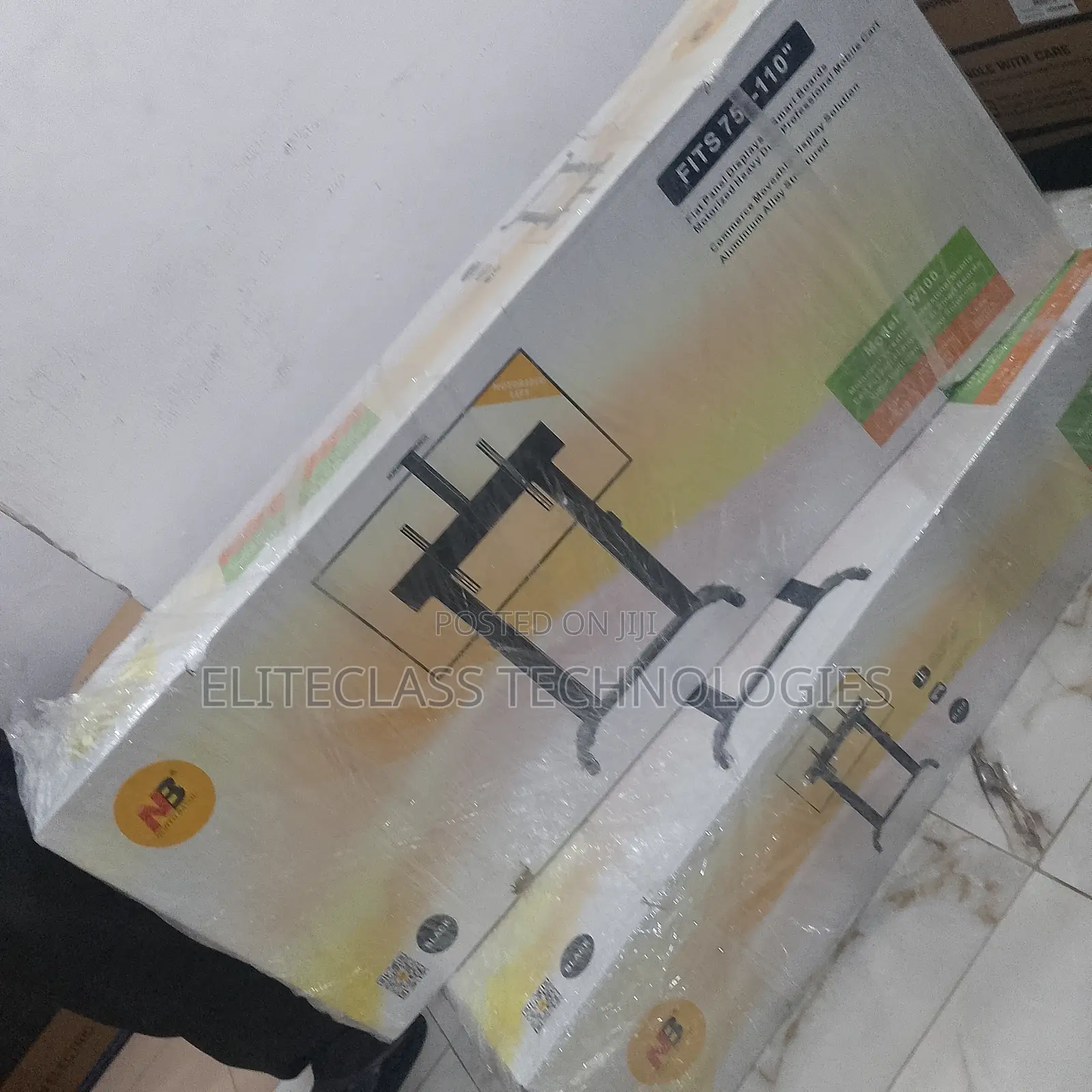 Fast Selling North Bayou Movable Hanger ''Tw100''
