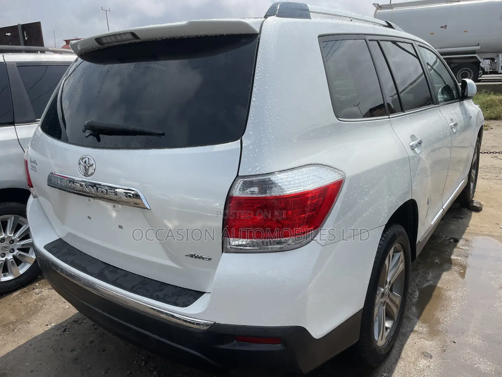 Toyota Highlander Limited 2012 White