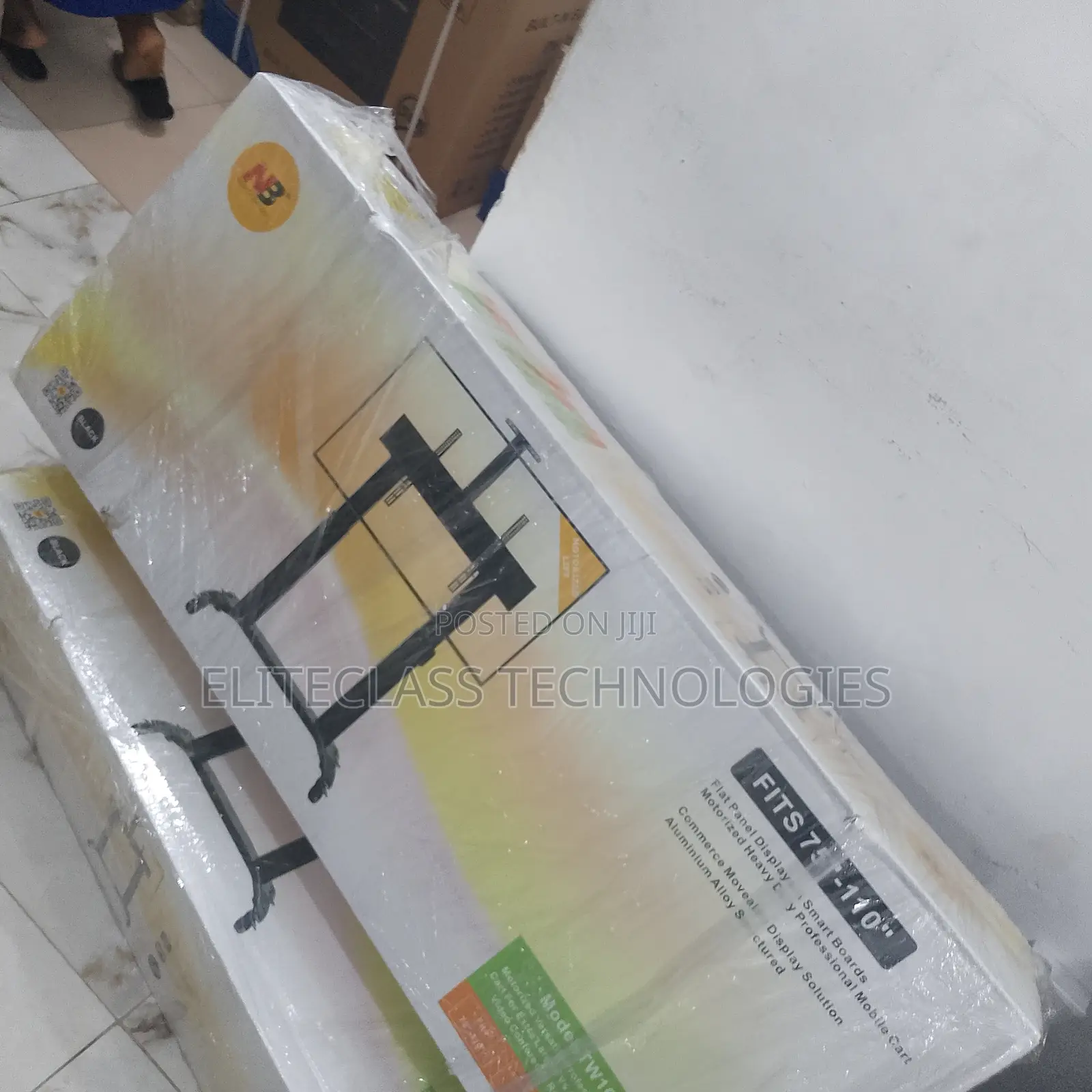 Best Market North Bayou Movable Hanger ''Tw100''