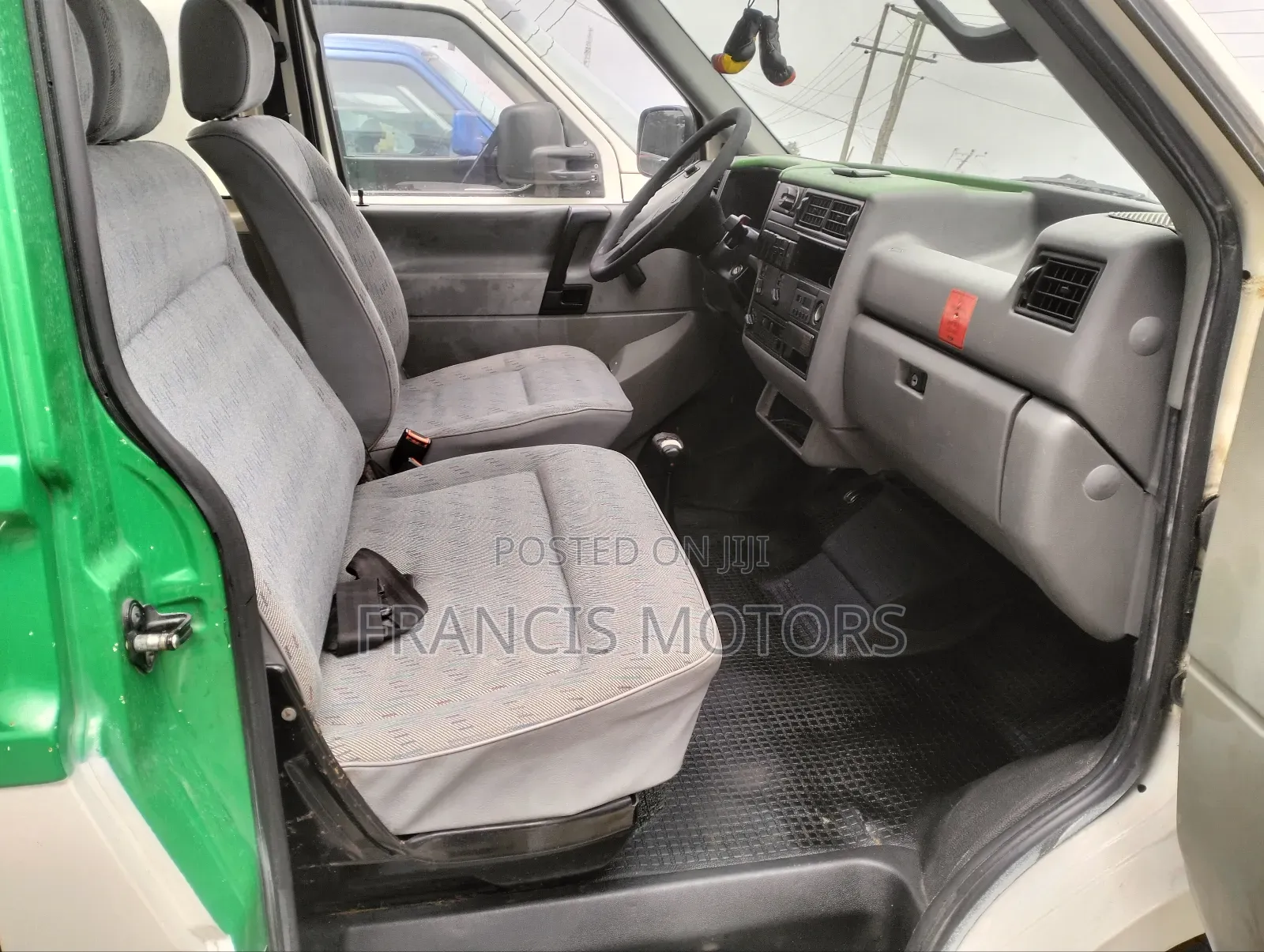 Volkswagen Transporter 2000 White