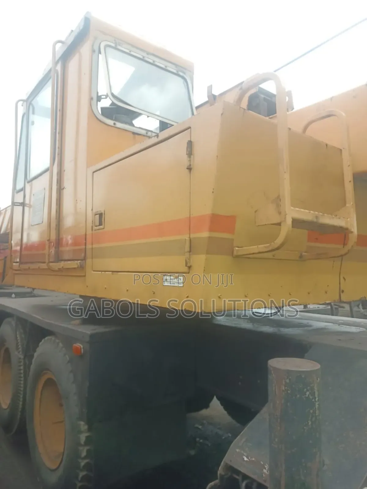 35 Tons Grove Crane Available For Sale