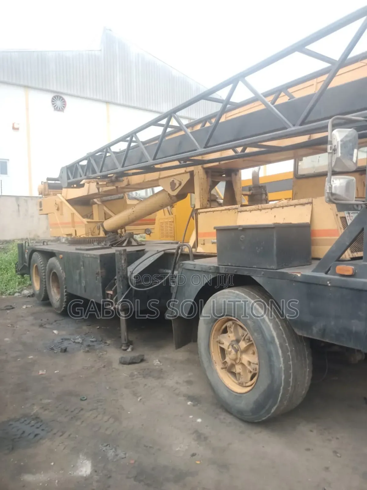 35 Tons Grove Crane Available For Sale
