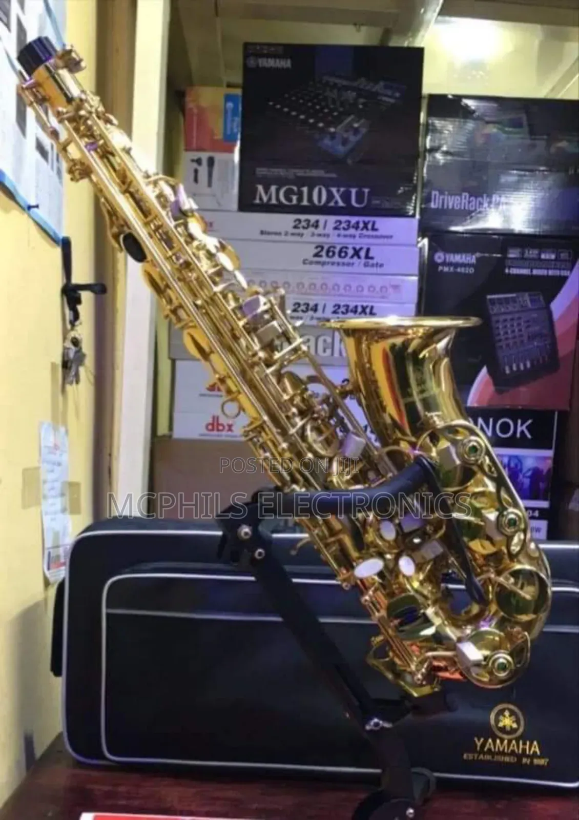 Yamaha Gold Coloured Alto Saxophone