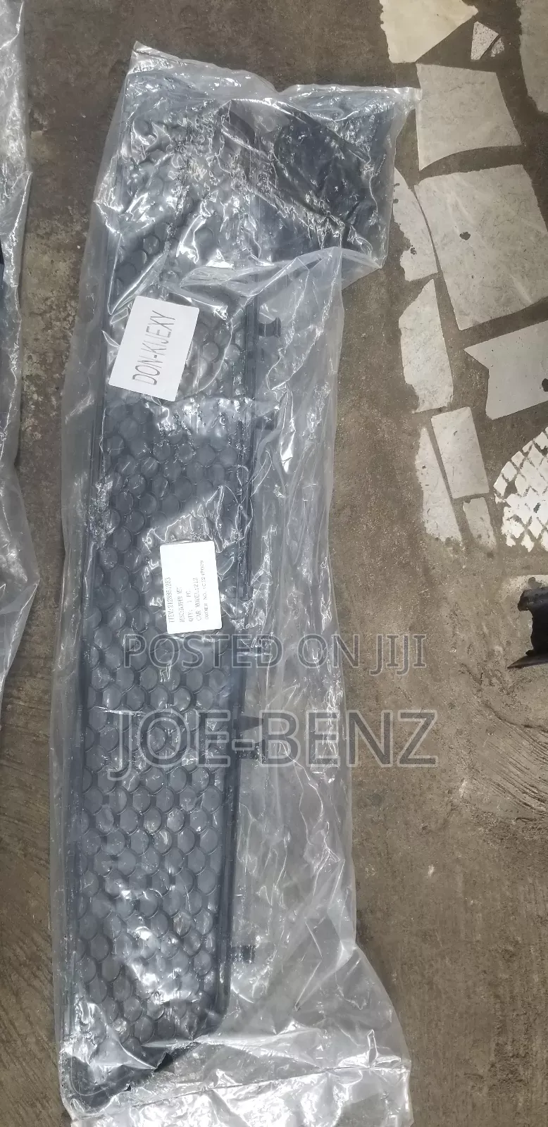 E350 2010 Front Bumper Center Net