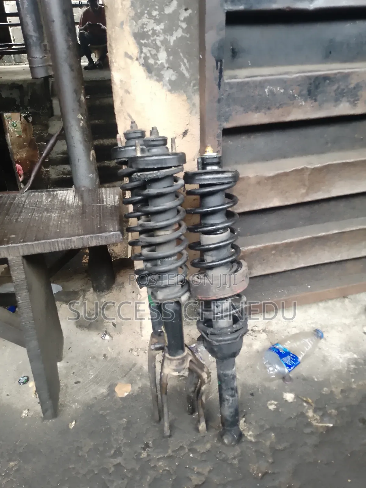 Front and Back Shock for Honda CRV 2000