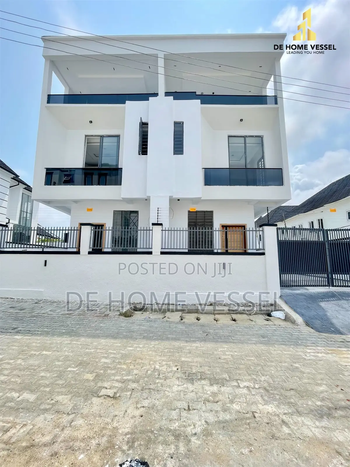 4bdrm Duplex in Lekki for sale