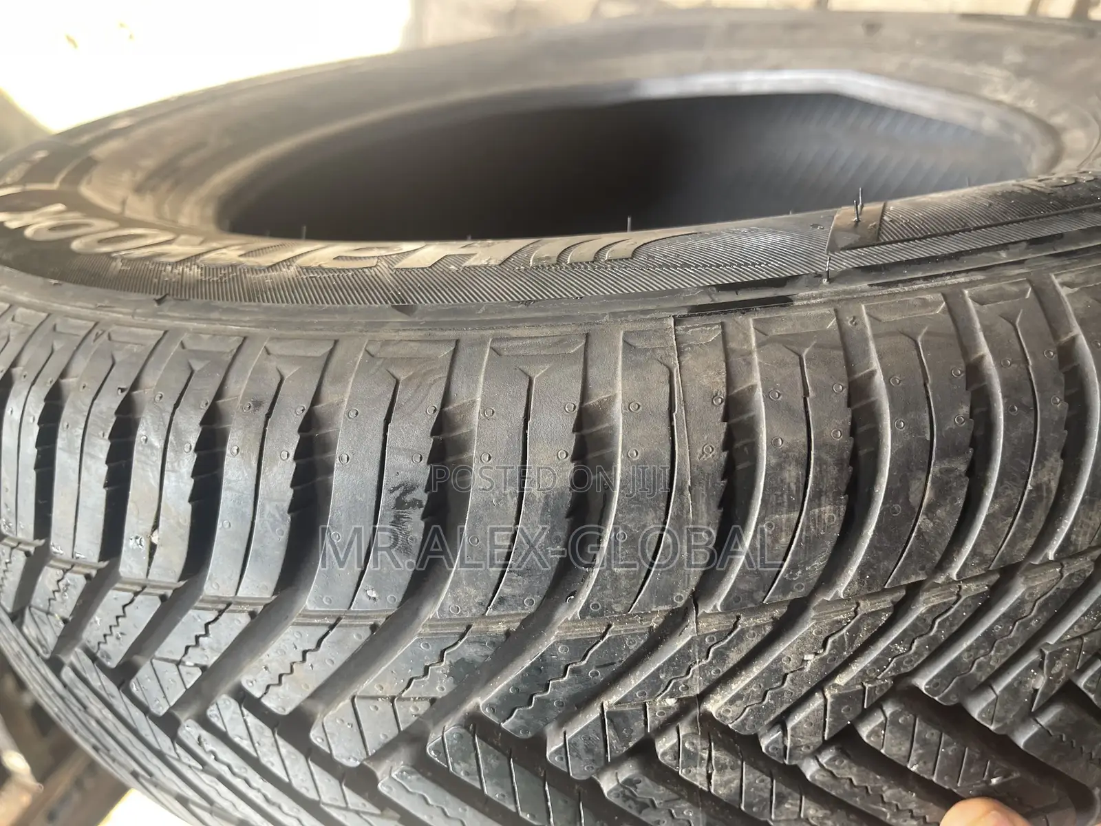215/65/16 Tire