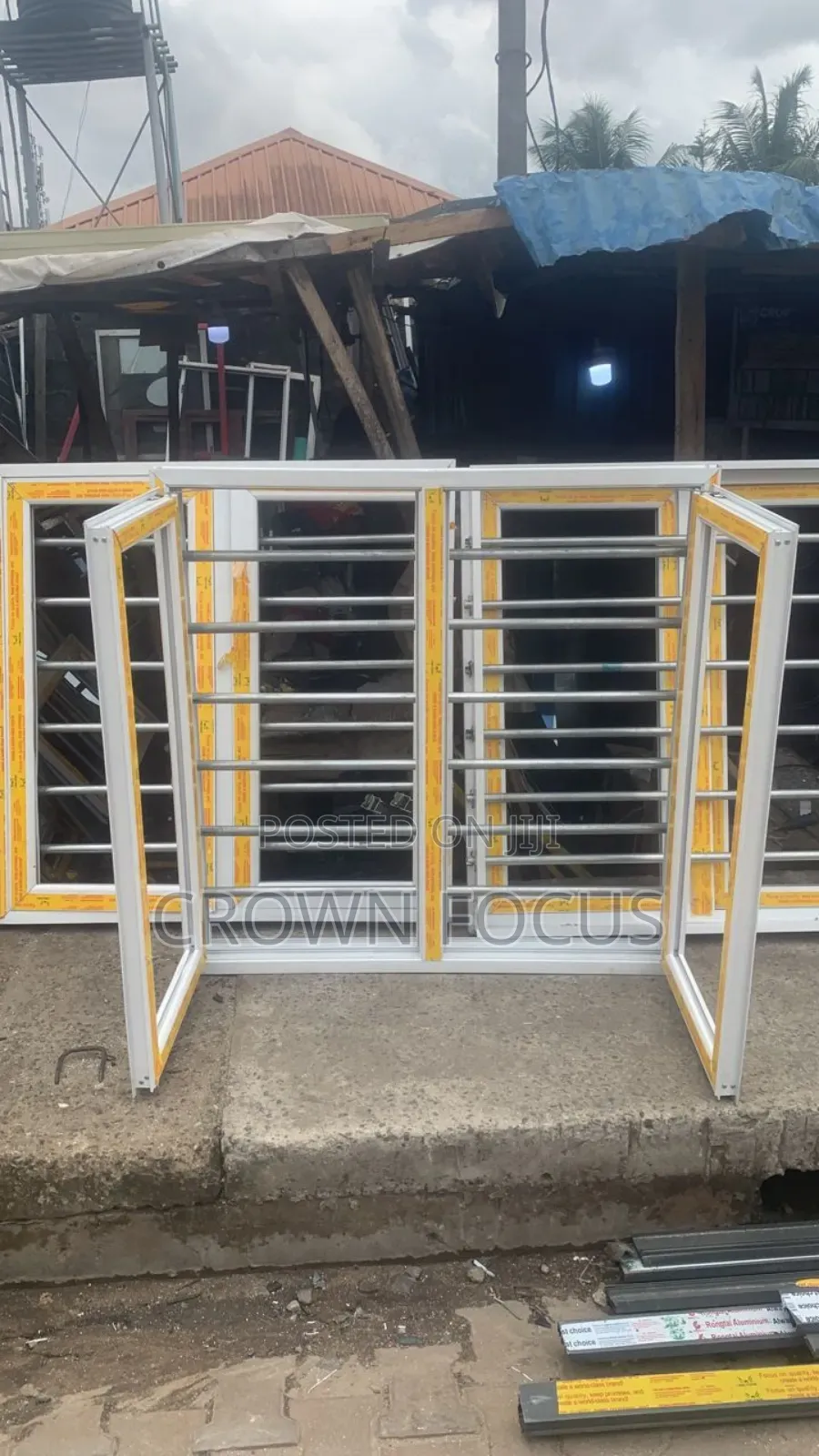 Aluminium Windows With Fiber Net