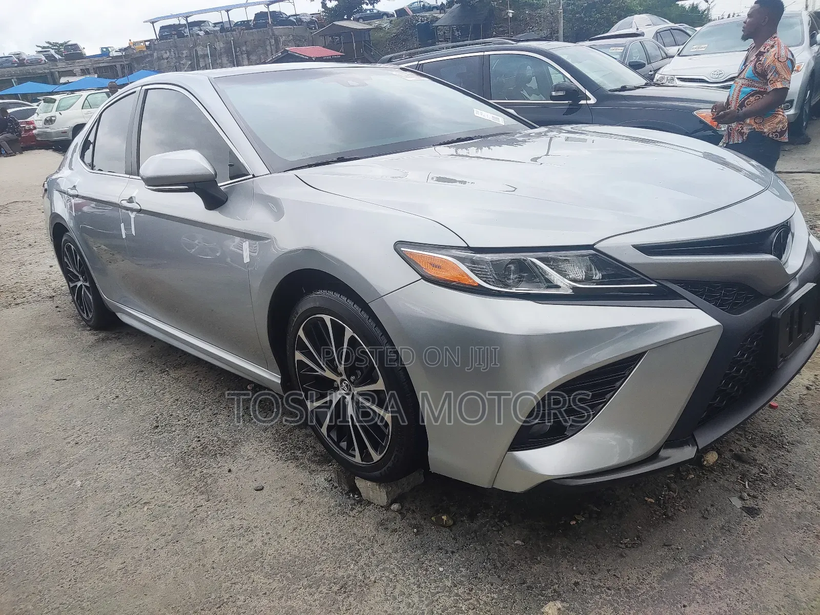 Toyota Camry SE (2.5L 4cyl 8A) 2019 Silver