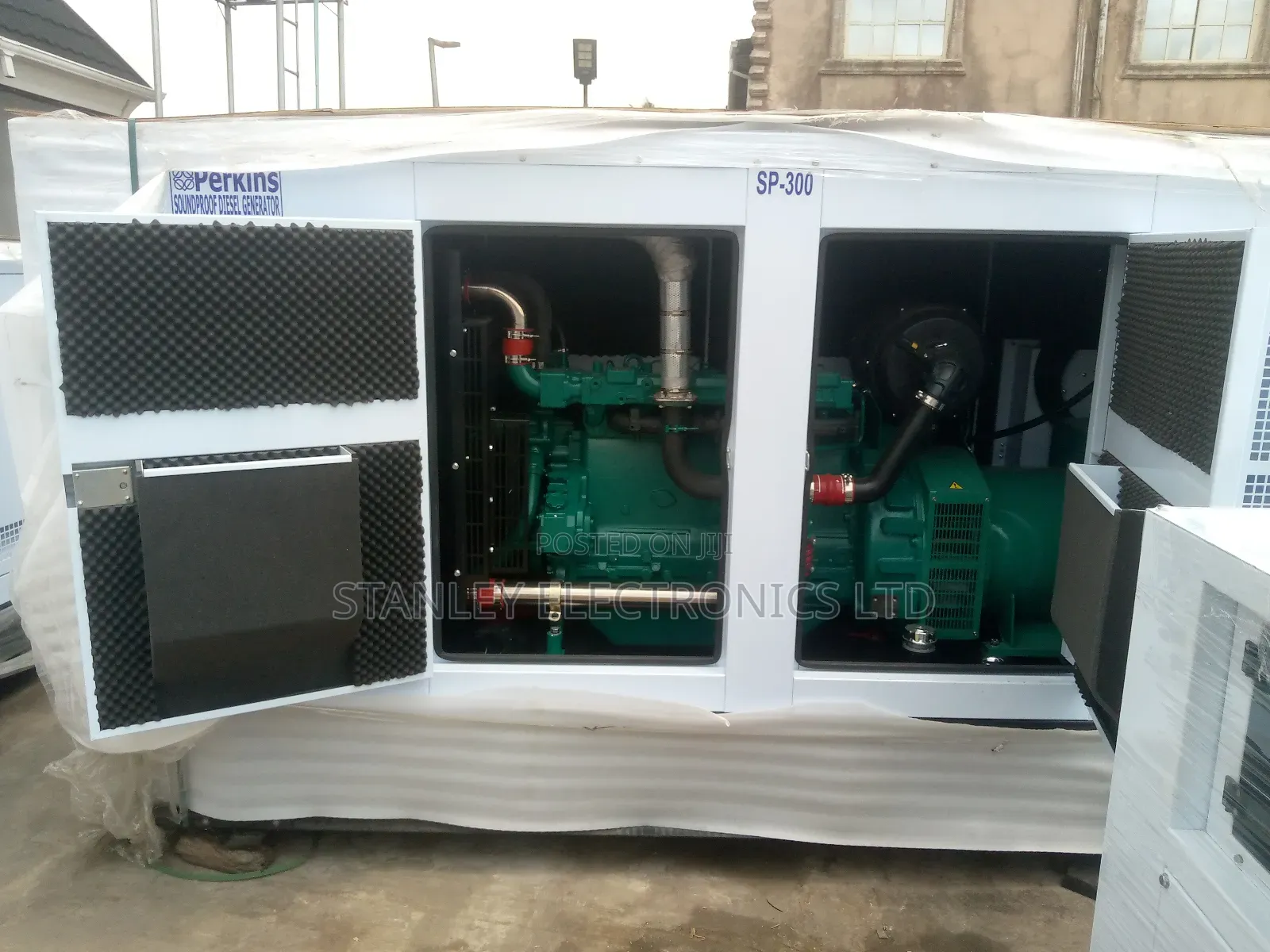 New Arrival of 300kva Perkins Soundproof Generator Diesel