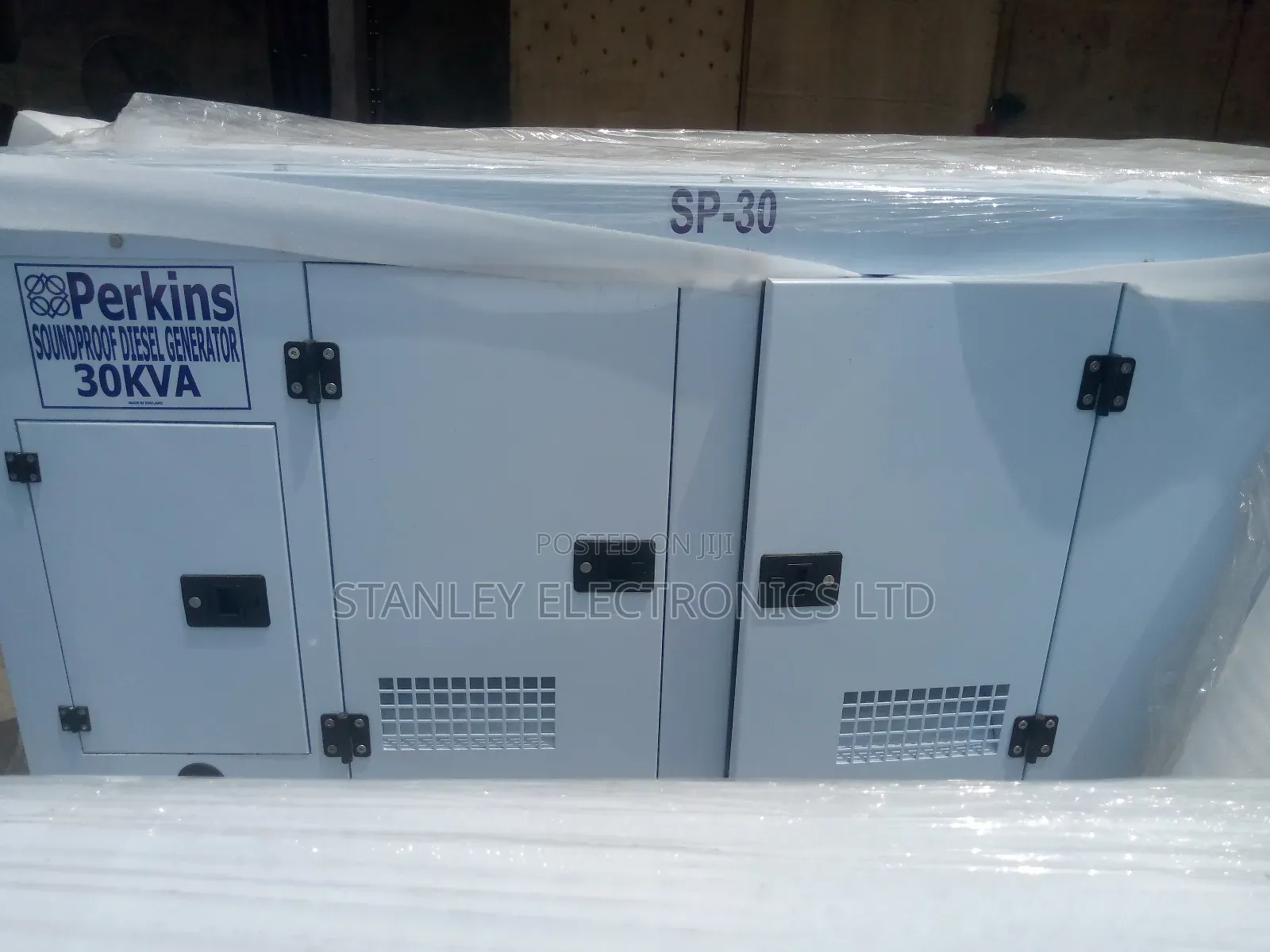 30kva Super Silent Perkins Soundproof Generator Diesel