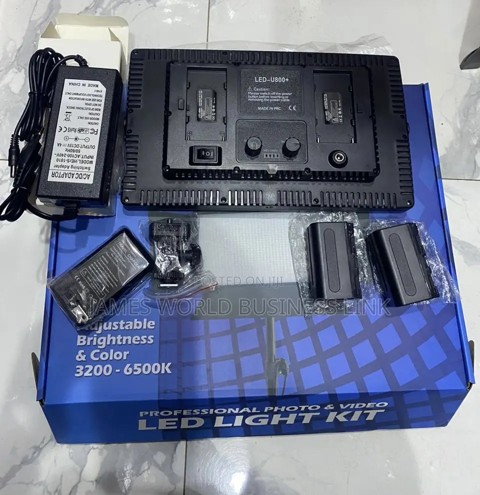 Pro Led 800 Video Light With Stand