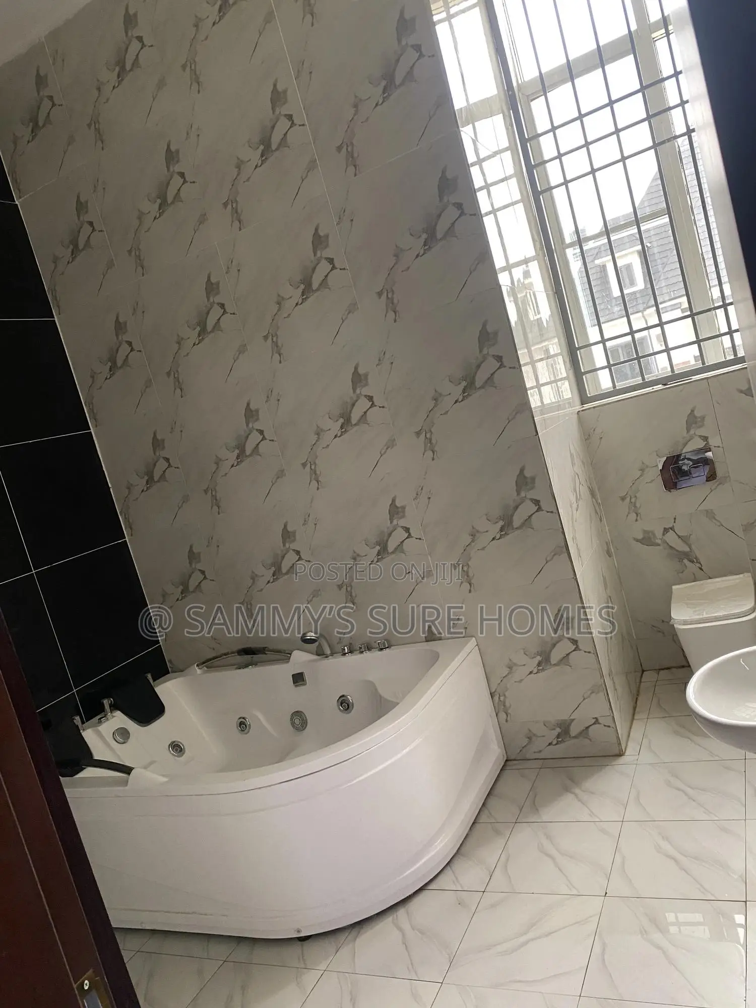7bdrm Duplex in Efab Metro Polis, Gwarinpa for sale