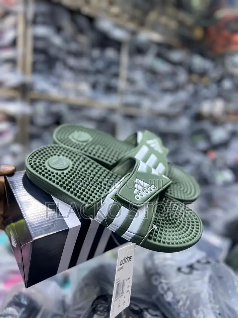 Original Adidas Adissage Slides